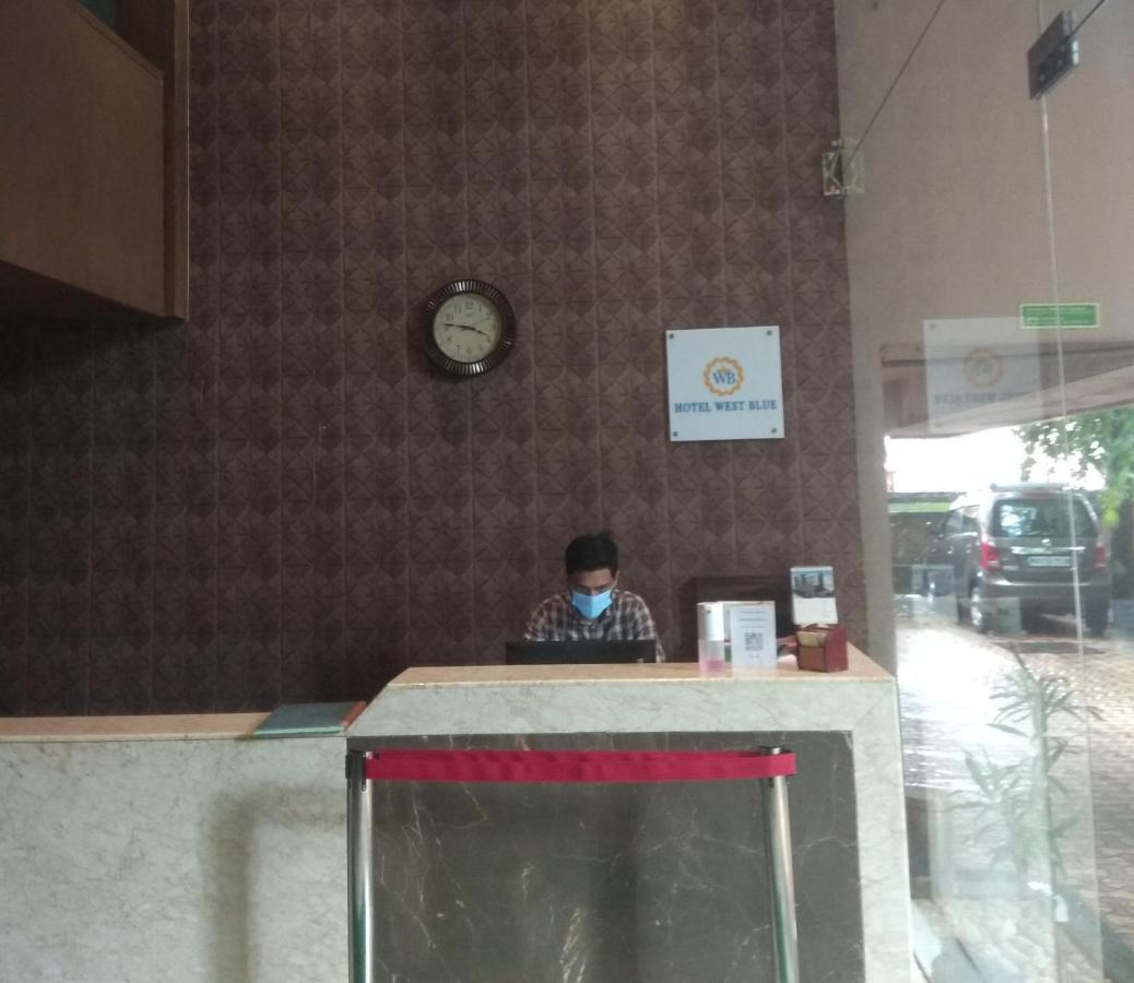 Hotel West Blue By WB Economy, Andheri - W , Mumbai Bagian luar foto