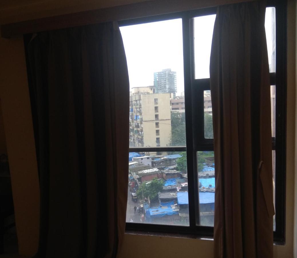 Hotel West Blue By WB Economy, Andheri - W , Mumbai Bagian luar foto